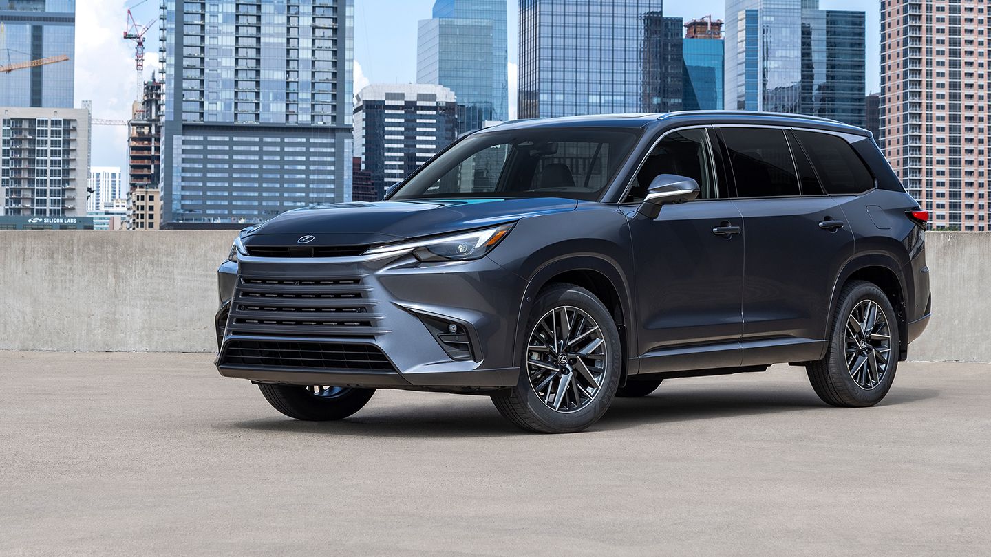 Lexus TX